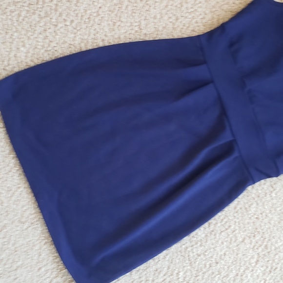 Beautiful Purple Dress w Soft Pleats & Stretch - Picture 8 of 11